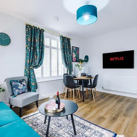 Hearsall Place Serviced Apartment Coventry Exterior photo