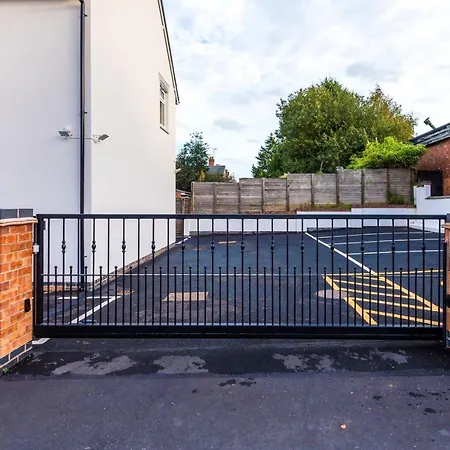 Hearsall Place Serviced Apartment Coventry Exterior photo
