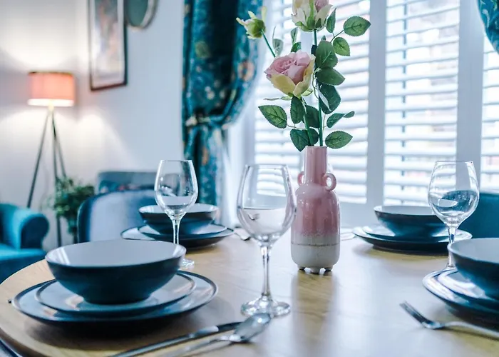 Hearsall Place Serviced Apartment